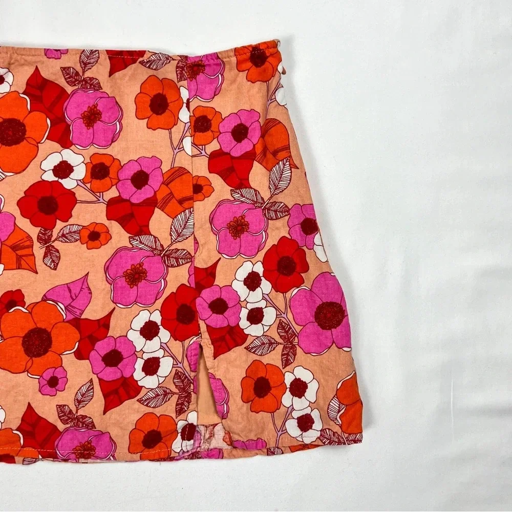 Urban Outfitters Floral Mini Skirt‎